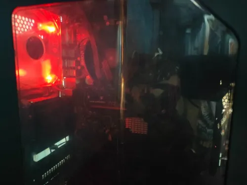 Pc للبيع