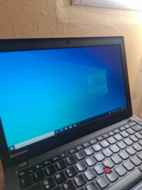 Lenovo thinkpad x240 