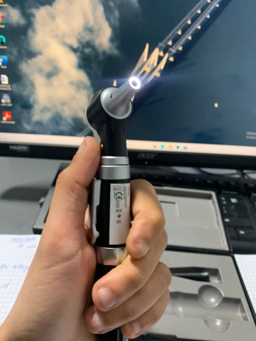 Otoscope