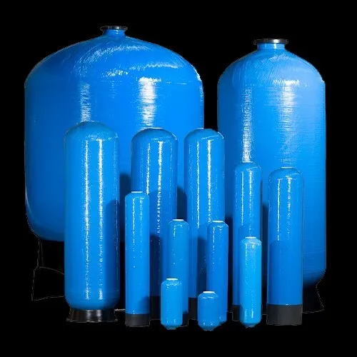 BOUTEILLES EN POLYESTER RENFORCEES EN FIBRE DE VERRE