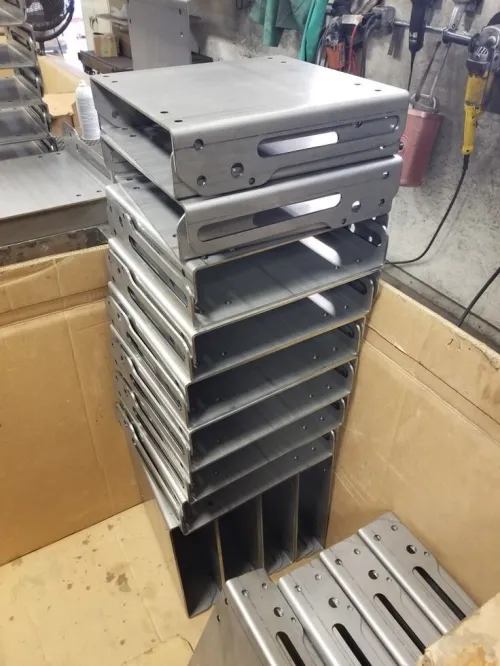 Découpage laser/ plasma  pliage , bac à ordures, caisson ampli roll, conteneurs