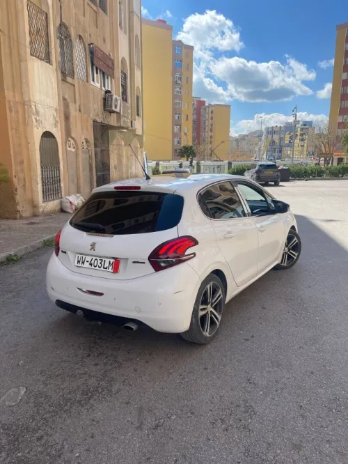 Peugeot 208 2018 GT Line