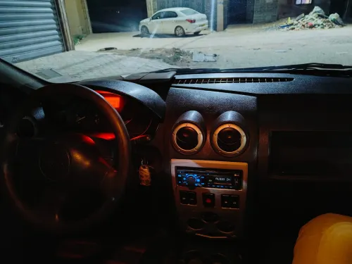 Dacia Logan 2008 La base