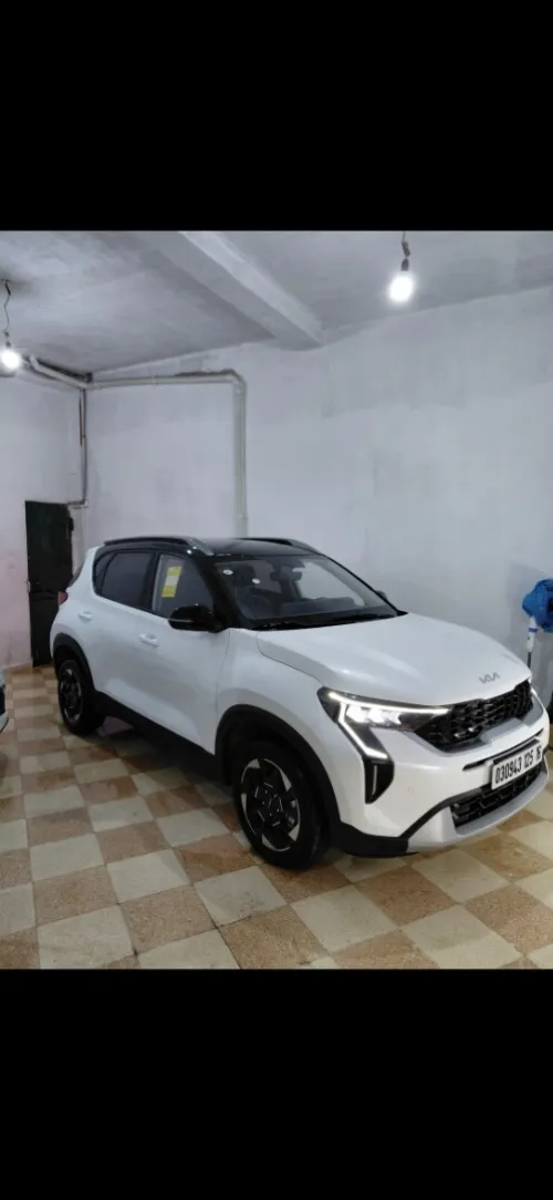 Kia Sonet  2025 Luxury