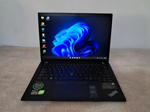 Lenovo Thinkpad T14s Gen4/ Ryzen 7 7840U / 32GB Ram 6400 Mb/s / TACTILLE 14" FHD / 256Gb SSD NVME