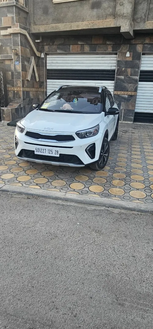 Kia Kx1 2025 Blanche Avec Toit Noir