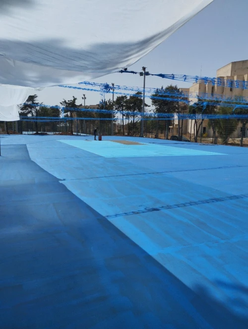 Revêtement terrain de sport et salle en sols sportifs gomme synthétique acrylique epdm tapis 