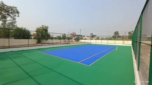 Air de jeux , revêtements Terrain de sport, gomme synthétique acrylique epdm, salle de sport 