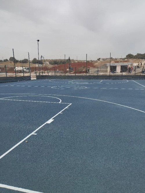 Tapis gomme, terrain de sport , salle de sport revêtements epdm , gomme gazon, 