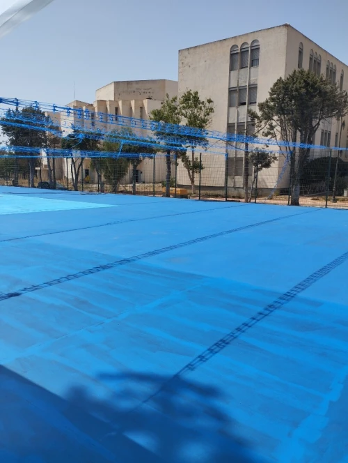 Revêtement terrain de sport et salle en sols sportifs gomme synthétique acrylique epdm tapis 