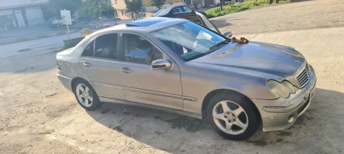 Mercedes Classe C 2004 W203 kawkawa