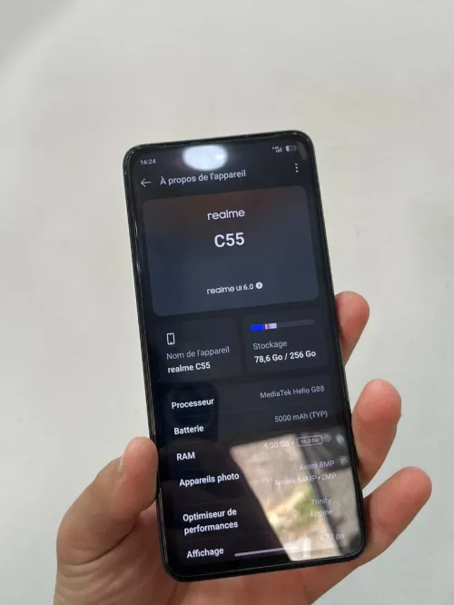 Realmi C55