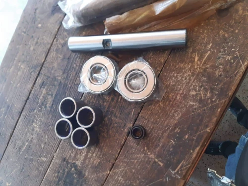 PIECES ENGINE ET CLARK ET GROUP ELECTROGENE