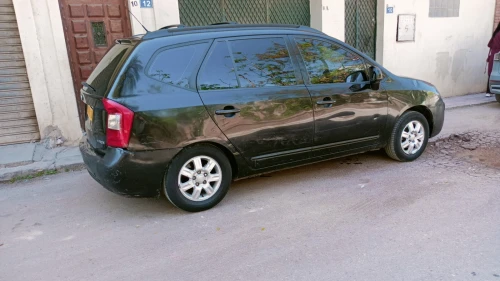 Kia Carens 2007 7 place