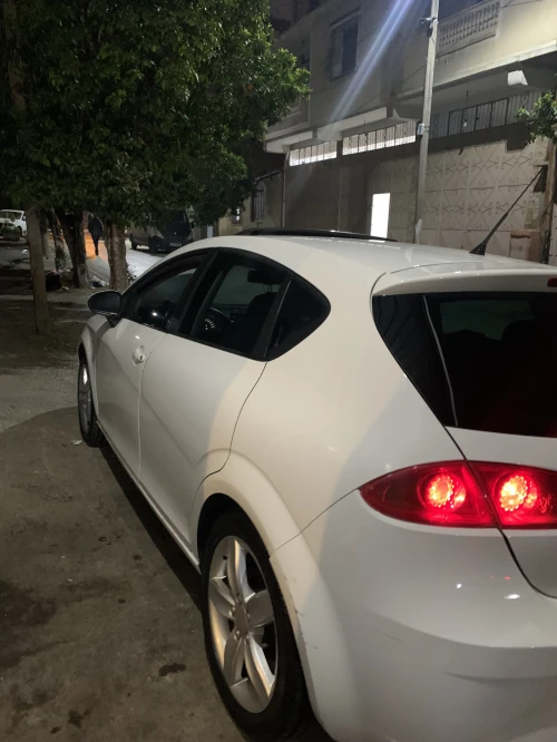 Volkswagen Leon 2011 2011
