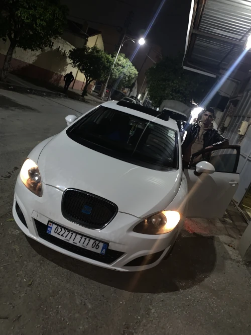 Volkswagen Leon 2011 2011