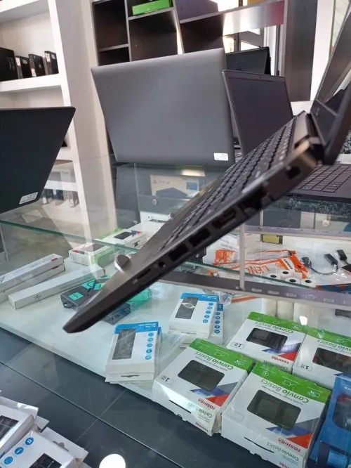 DELL LATITUDE 5400 i7 8 éme Génération