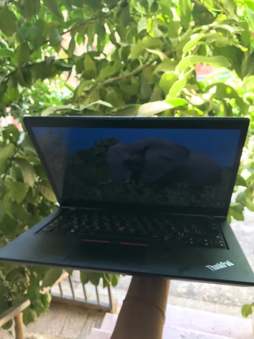 Lonovo thinkPad T490