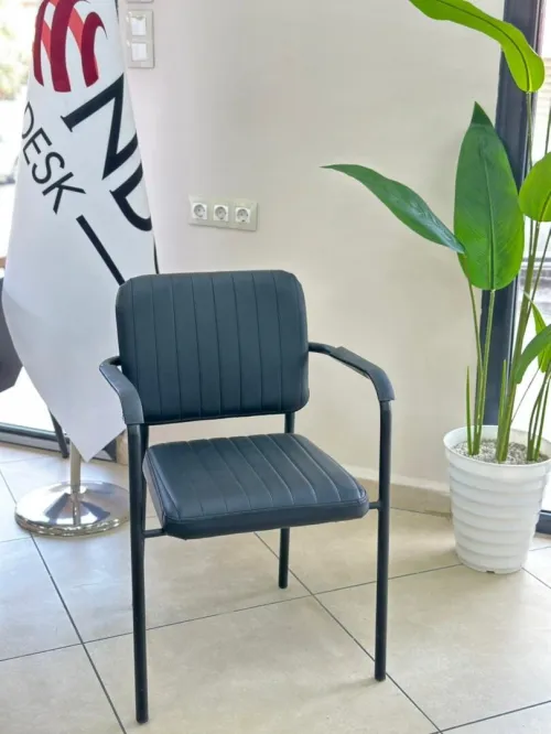 Chaises Visiteurs