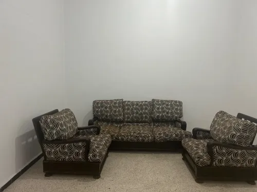 Fauteuil, salon en très bon état