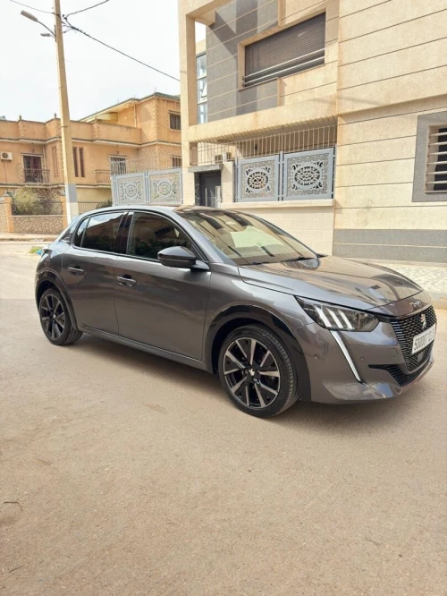 Peugeot 208 2022 Gt