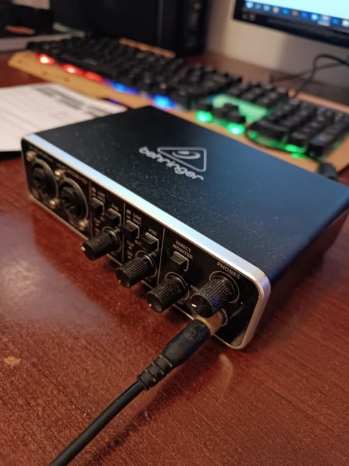 CARTE SON BEHRINGER U-PHORIA UMC 202HD OCCASION