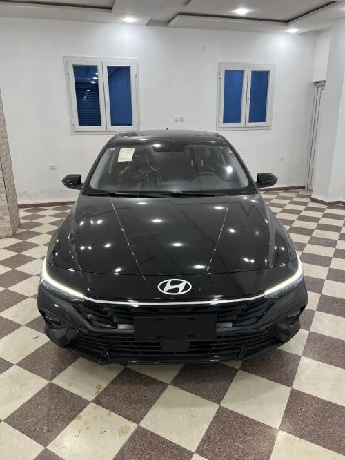 Hyundai Elantra 2025 Luxury