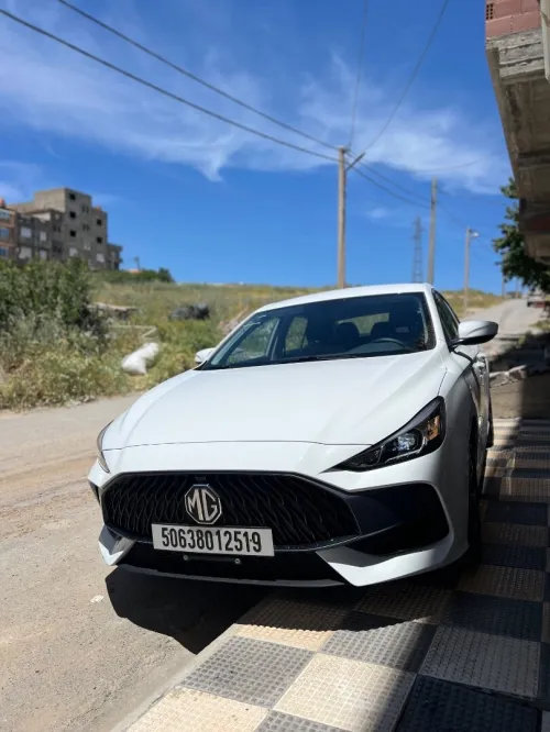MG MG5 2025 