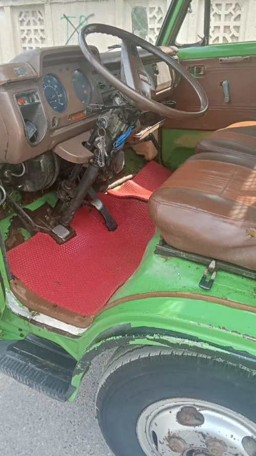 Toyota B30 1981