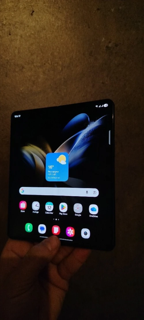 SAMSUNG Galaxy Z fold 4