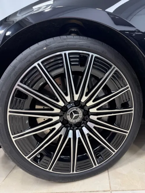 Mercedes E220D 4MATIC 2026 AMG