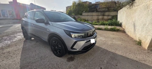 Opel GrandLand 2024 1.6 essence ( chaîne métallique)
