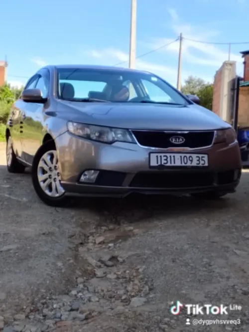 Kia Cerato 2009 3 box
