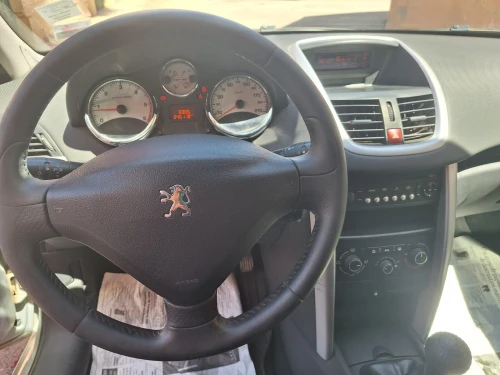 Peugeot 207 2011 207