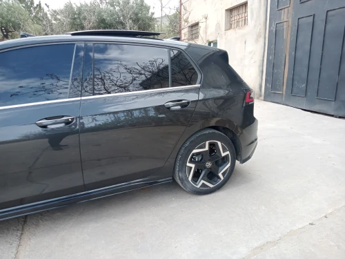 Volkswagen Golf 8 2025 Pro R-line