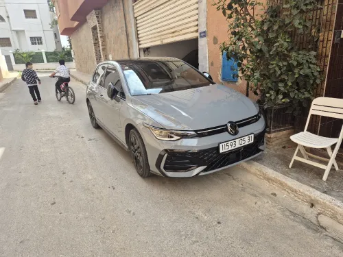 Volkswagen Golf 8 2025 R-Line