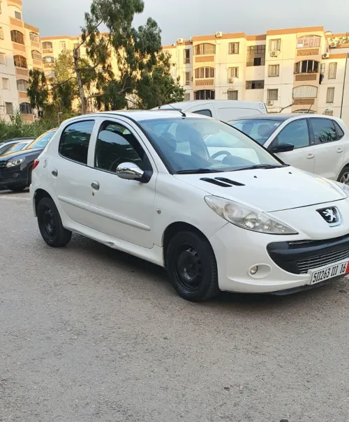 Peugeot 206 Plus 2011 206+