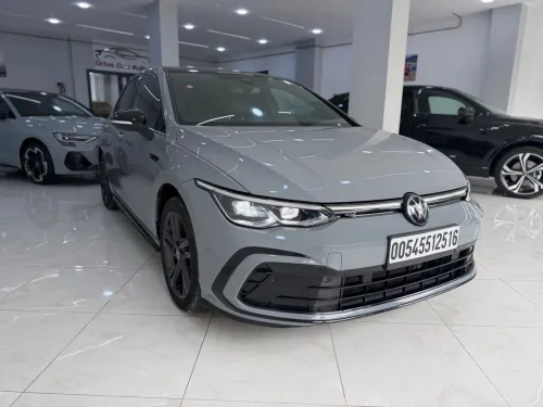 Volkswagen Golf 8 2025 R-Line