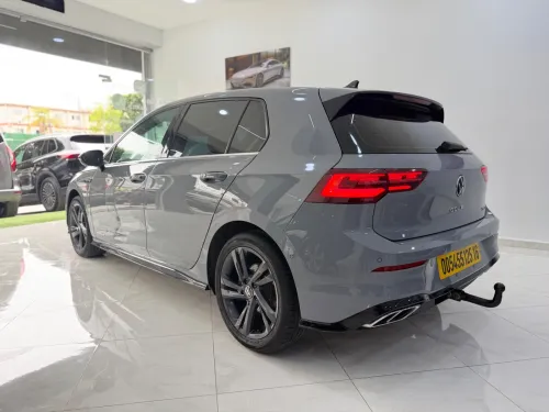 Volkswagen Golf 8 2025 R-Line