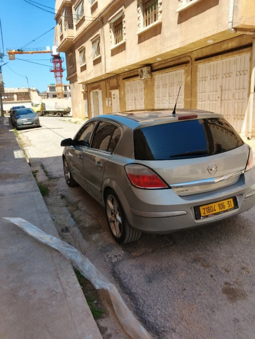 Opel Astra 2006 H
