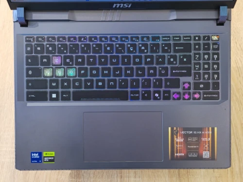 ( VENDU ) MSI VECTOR 16HX AI A2XWIG 2025 ULTRA 9 255HX 32G 1T SSD RTX 5080 16G 16" QHD 240HZ