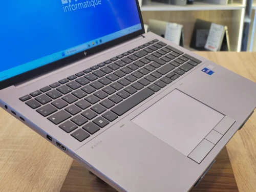(VENDU) HP STATION ZBOOK FURY 16 G10 I7-13700HX 32G 1T SSD RTX2000 ADA 16" IPS WINDOWS11