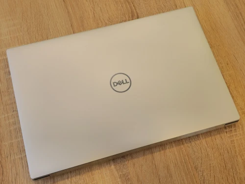DELL  XPS 15-9520  I7-12700H 16G 512G SSD RTX 3050TI 4G 15.6'' FHD+ WIN11