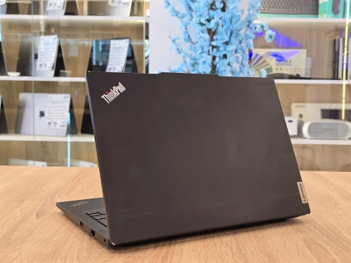 Lenovo ThinkPad E14 Gen 7 Ryzen 7 7730U 16Go 512GB NVMe 14" FHD+ IPS 