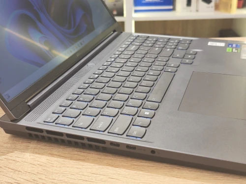 (VENDU) LENOVO LEGION Y7000P I7-1362H 16Go DDR5 1TB NVMe RTX 4060 8GB 16" QHD+ IPS WIN 11
