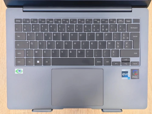 SAMSUNG GALAXY BOOK 3 PRO I5-1340P 8G 256G SSD 14'' 3K AMOLED SOUS EMBALLAGE