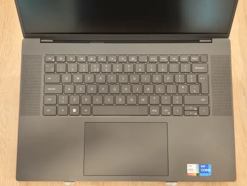 STATION DELL PRECISION 5680  I7-13800H 32Go DDR5 512GB NVMe 16'' IPS FHD+ WIN 11