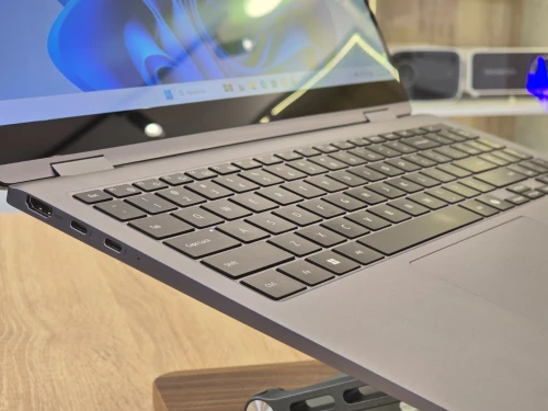 (VENDU) SAMSUNG GALAXY BOOK 4 2025 2IN1 CORE 7 150U 16G 512G 15.6 AMOLED TACTIL 360