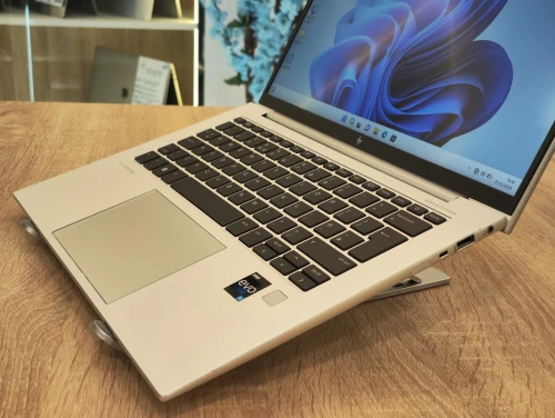 HP ELITEBOOK  840 G10 I5-1335U 16G 512GB NVMe 14'' IPS FHD WIN 11
