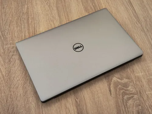 Dell XPS 13 9360 i7-8550U 8Go 256GB NVMe 13,3" FHD IPS [VENDU]